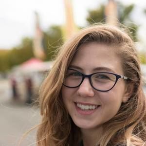 Meet your Posher, Emma